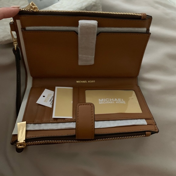 Michael Kors double zip wristlet - Picture 2 of 5